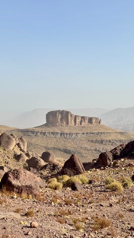 Massif volcanique du Djebel Saghro ( 2594 m )