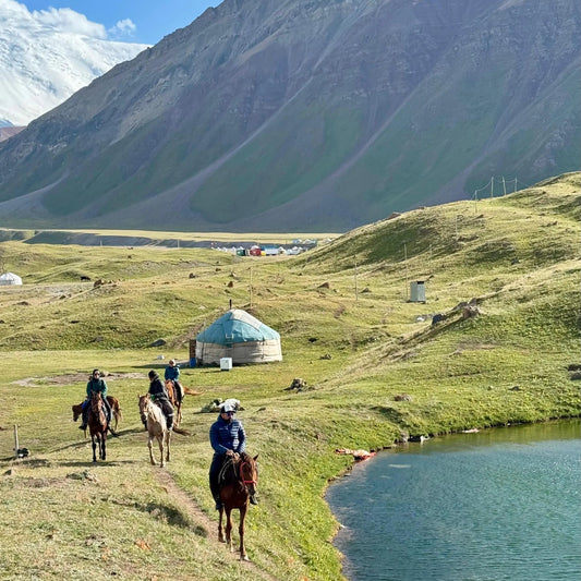 Randonnée-Expédition au Mont YUKHIN (5130 m) – KIRGHIZISTAN ( 11 jours / 10 nuits ) - $2,050.00 USD 